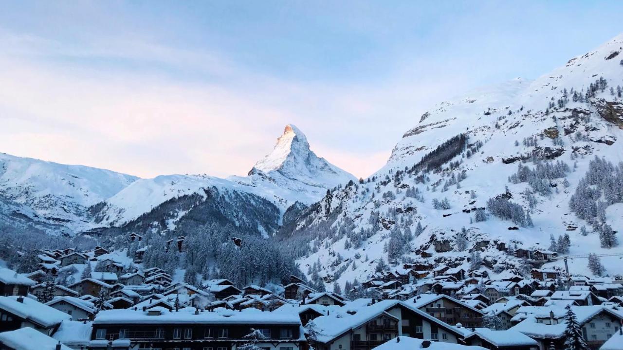 Hotel Capricorn Zermatt Exterior photo