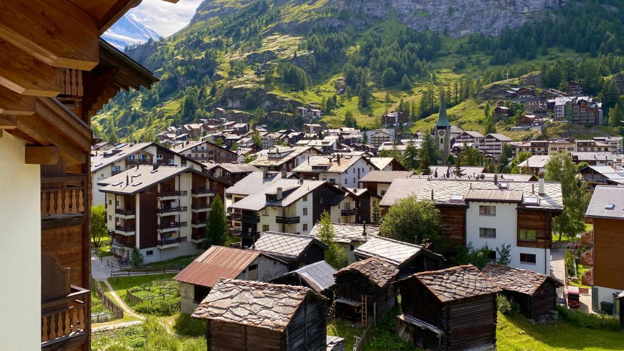 Hotel Capricorn Zermatt Exterior photo