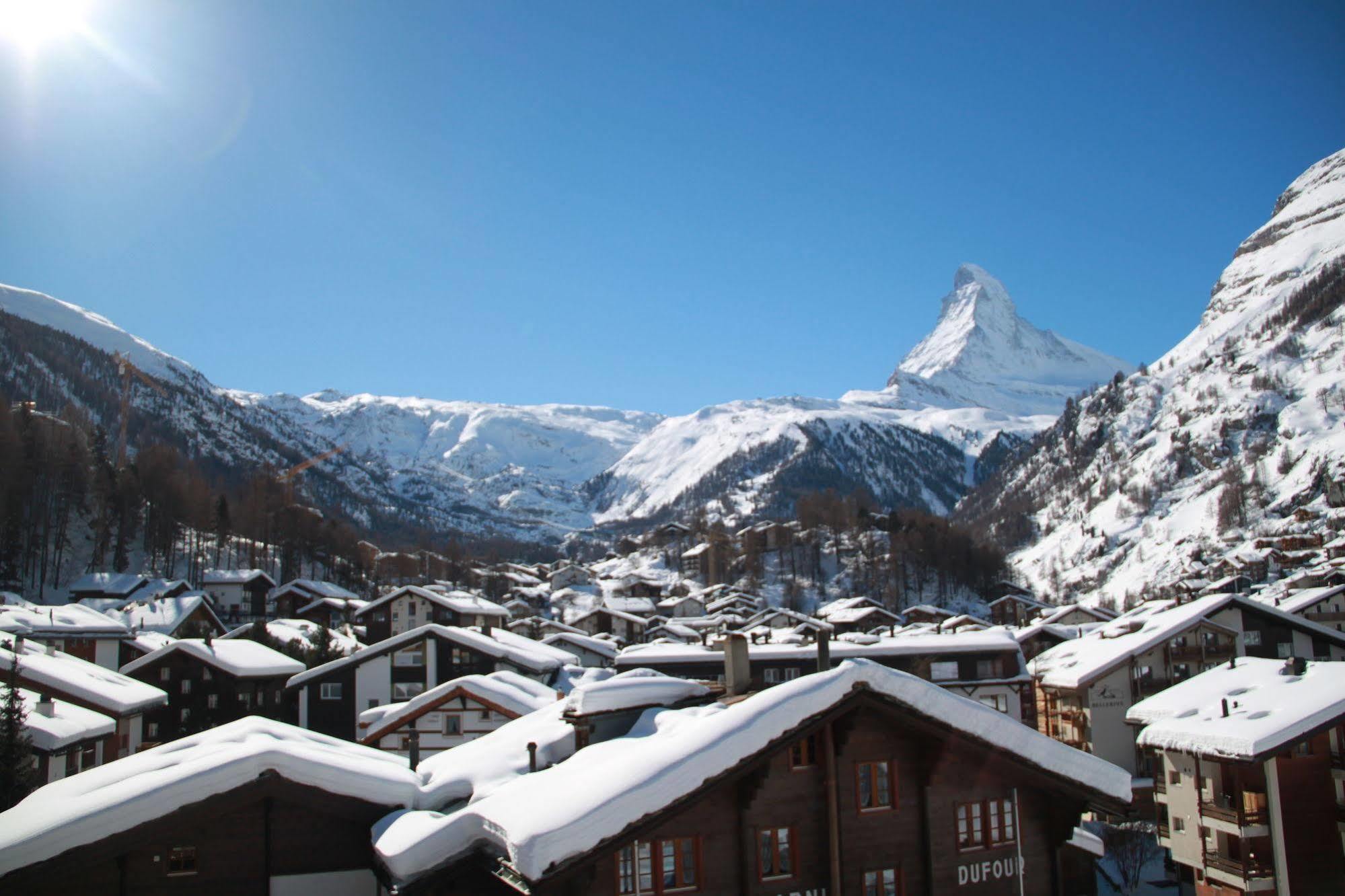 Hotel Capricorn Zermatt Exterior photo